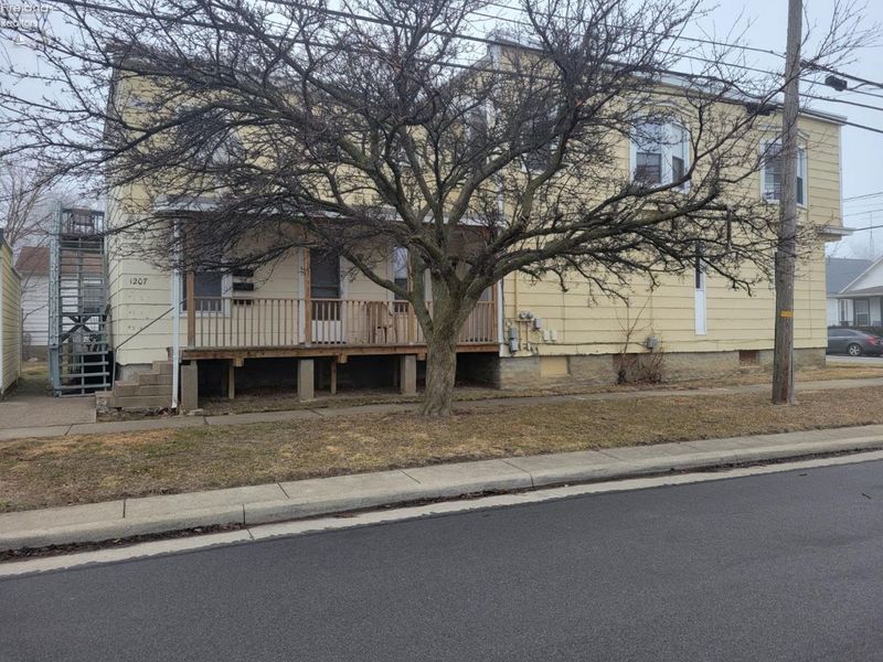 1333 Shelby, Sandusky, OH 44870 Photo 2