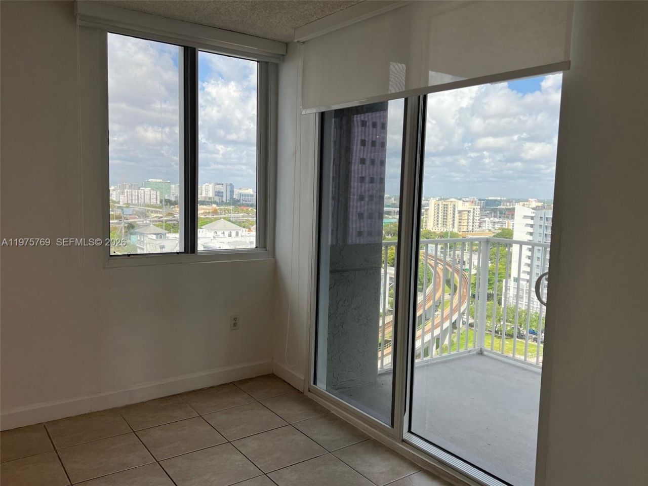 850 N Miami Ave , Unit W-1808, Miami, FL 33136 Photo