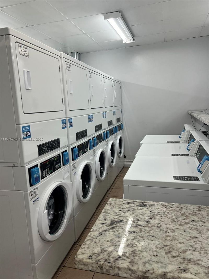 850 N Miami Ave , Unit W-1808, Miami, FL 33136 Photo