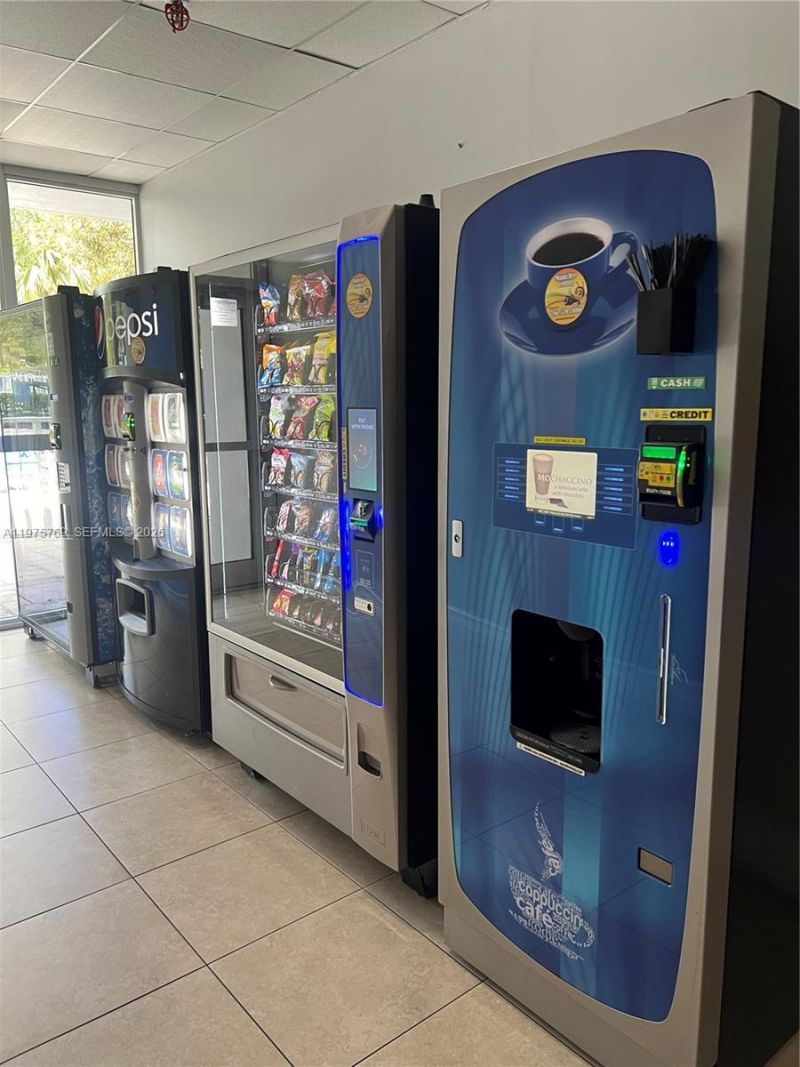 850 N Miami Ave , Unit W-1808, Miami, FL 33136 Photo