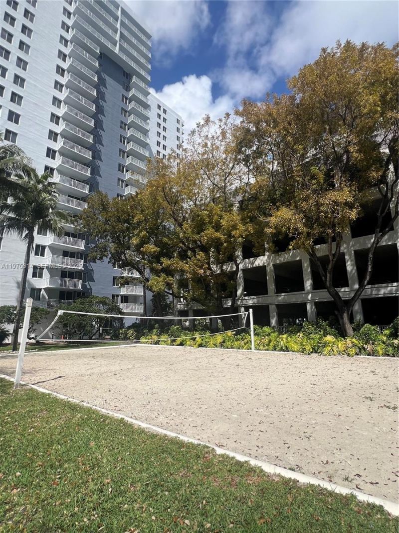 850 N Miami Ave , Unit W-1806, Miami, FL 33136 Photo