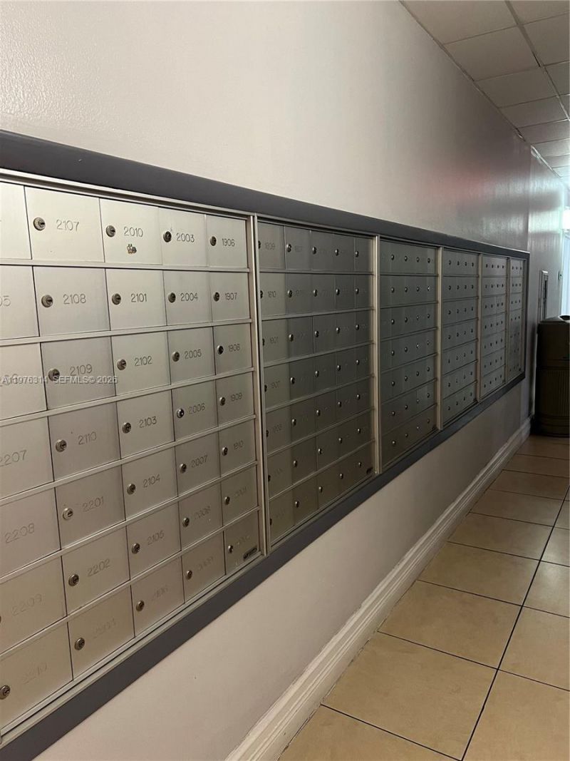 850 N Miami Ave , Unit W-1806, Miami, FL 33136 Photo