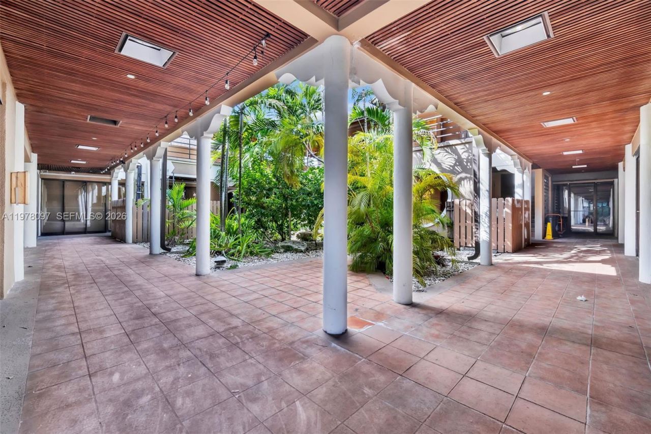 10471 SW 88th St, Miami, FL 33176 Photo