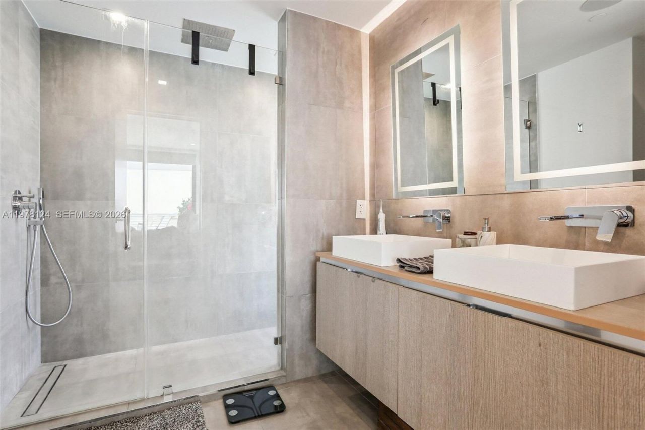 1930 Bay Dr , Unit 4, Miami Beach, FL 33141 Photo