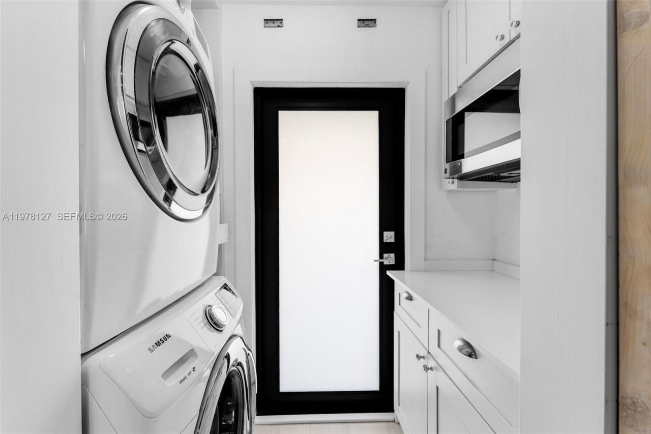 6901 Edgewater Dr , Unit 315, Coral Gables, FL 33133 Photo