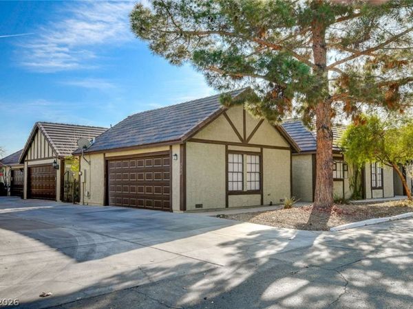 3996 Landsdown Place , Las Vegas, NV 89121