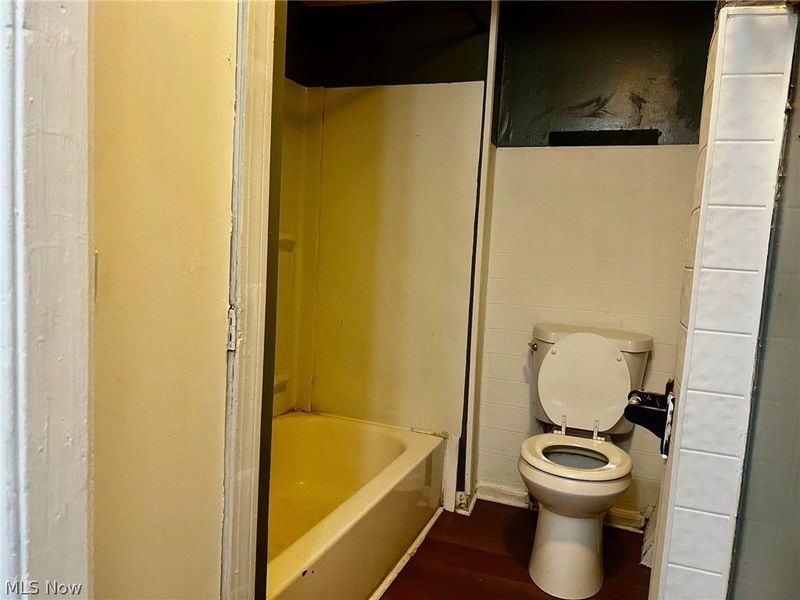 3508 Independence Road, Cleveland, OH 44105 Photo 10