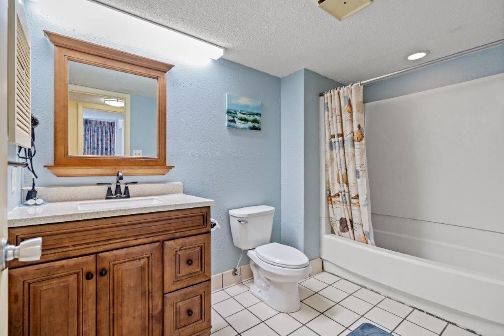 9550 Shore Dr. Photo 11