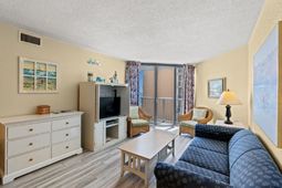 9550 Shore Dr. photo 4