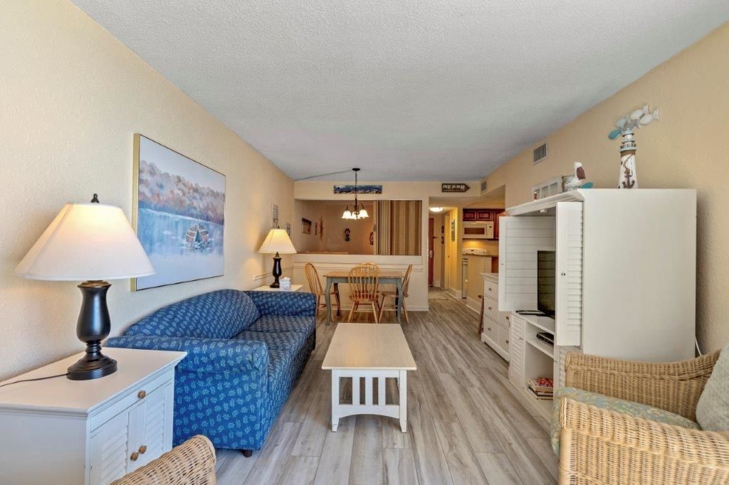 9550 Shore Dr. Photo 6