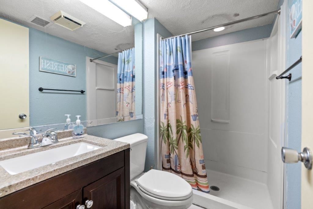 9550 Shore Dr. Photo 9