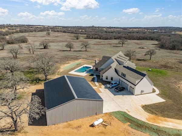 623 Lake Valley Road, Sunset, TX 76270