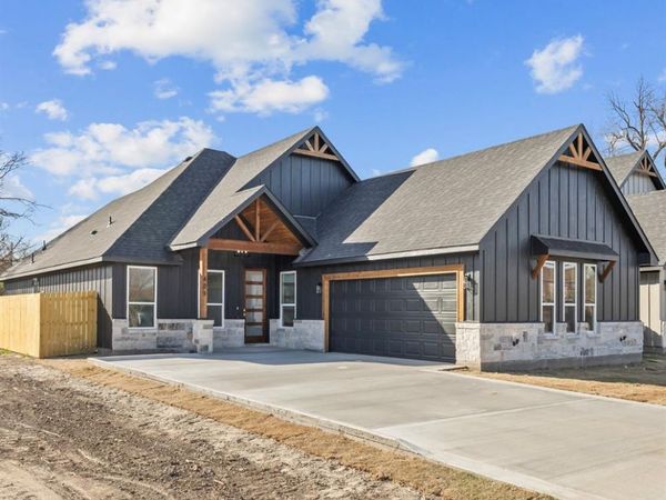 409 Ralph Street , White Settlement, TX 76108