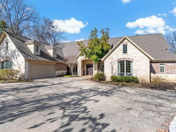 571 Hidden Lake Drive, Powderly, TX 75473