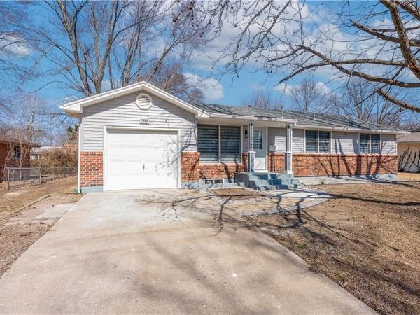 2404 Albert Lee Avenue, Sedalia, MO 65301