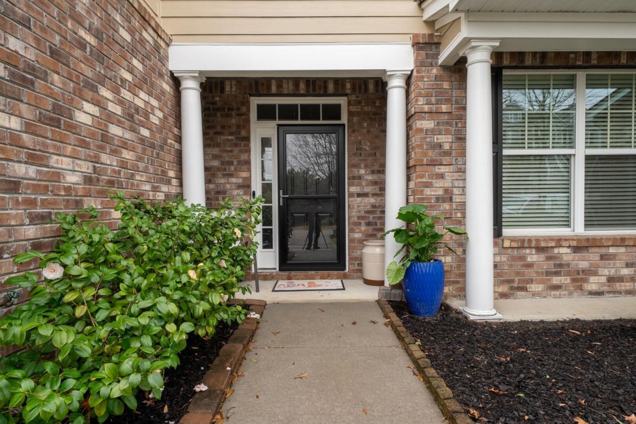 3571 Bagley Drive Photo 4