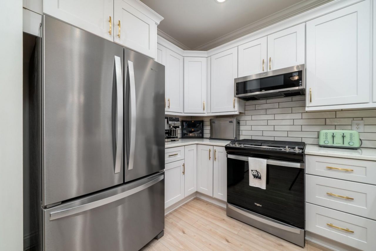 3571 Bagley Drive Photo 7