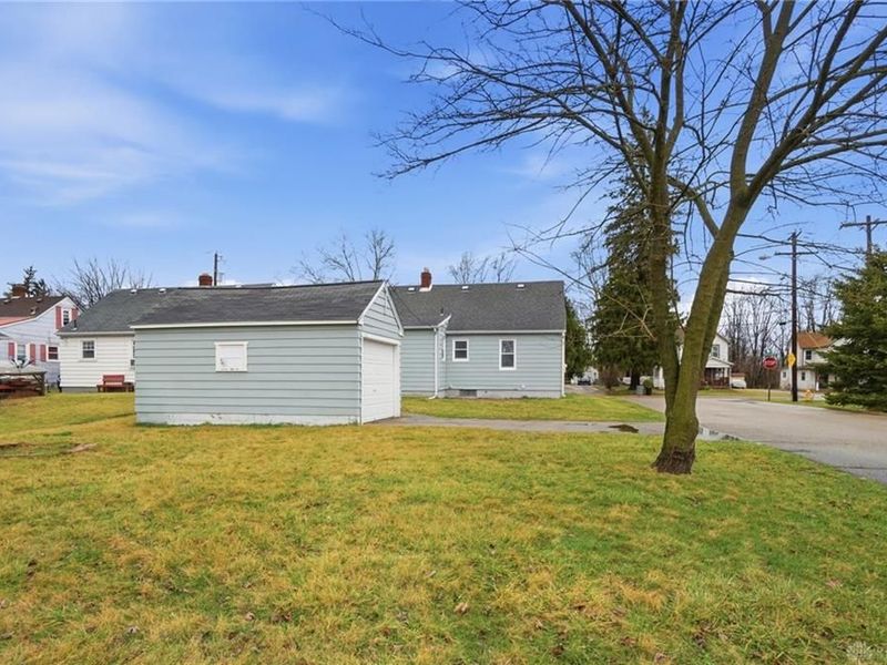 329 Roosevelt Drive, Springfield, OH 45503 Photo 26