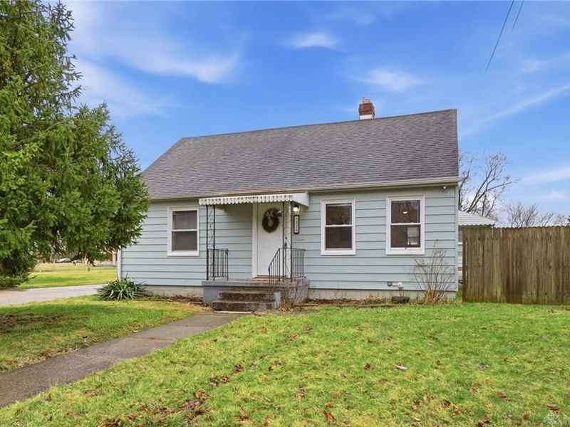 329 Roosevelt Drive, Springfield, OH 45503 Photo 3