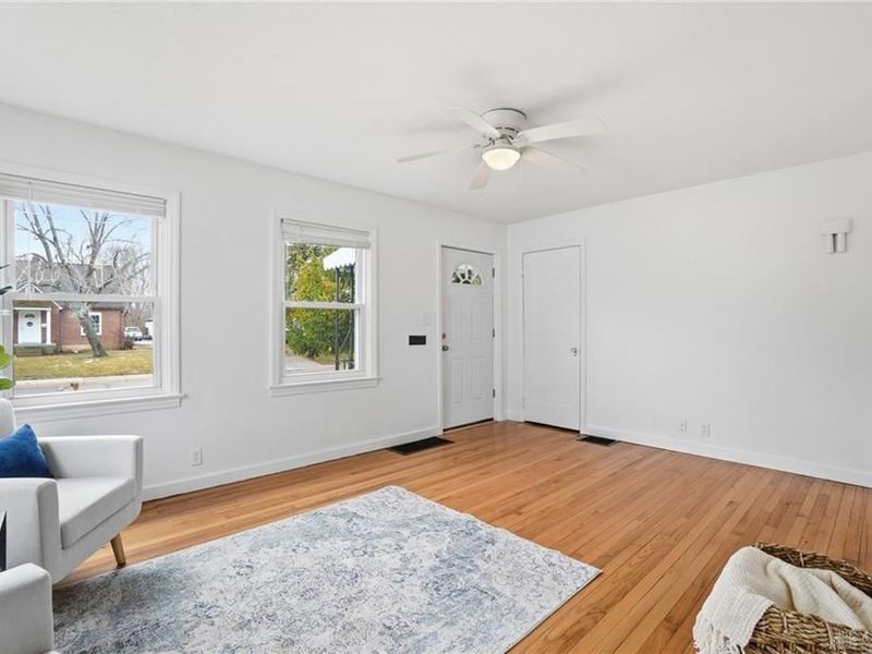 329 Roosevelt Drive, Springfield, OH 45503 Photo 5