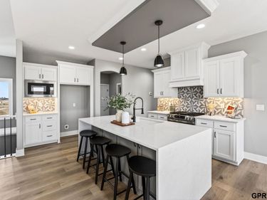 10339 S 212 Street, Gretna, NE 68028