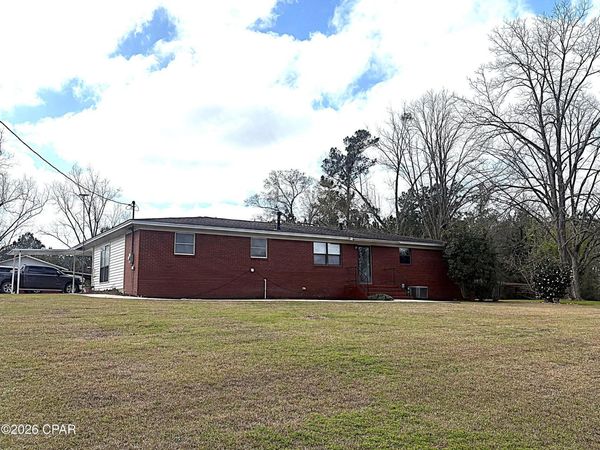 3395 Ontario Road , Marianna, FL 32448