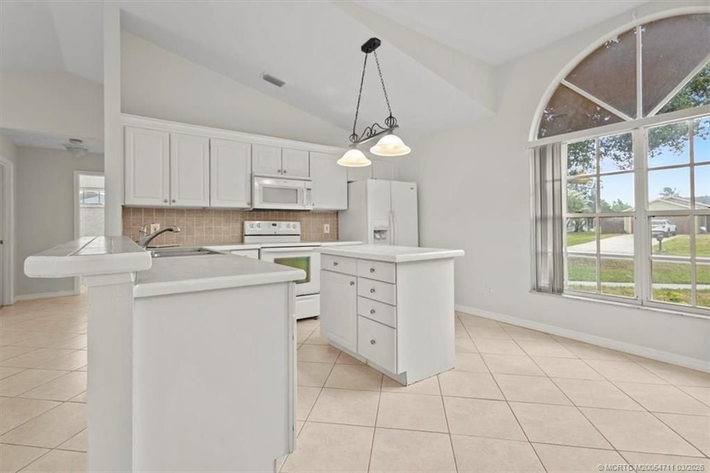 517 SW College Park Road, Port Saint Lucie, FL 34953 Photo