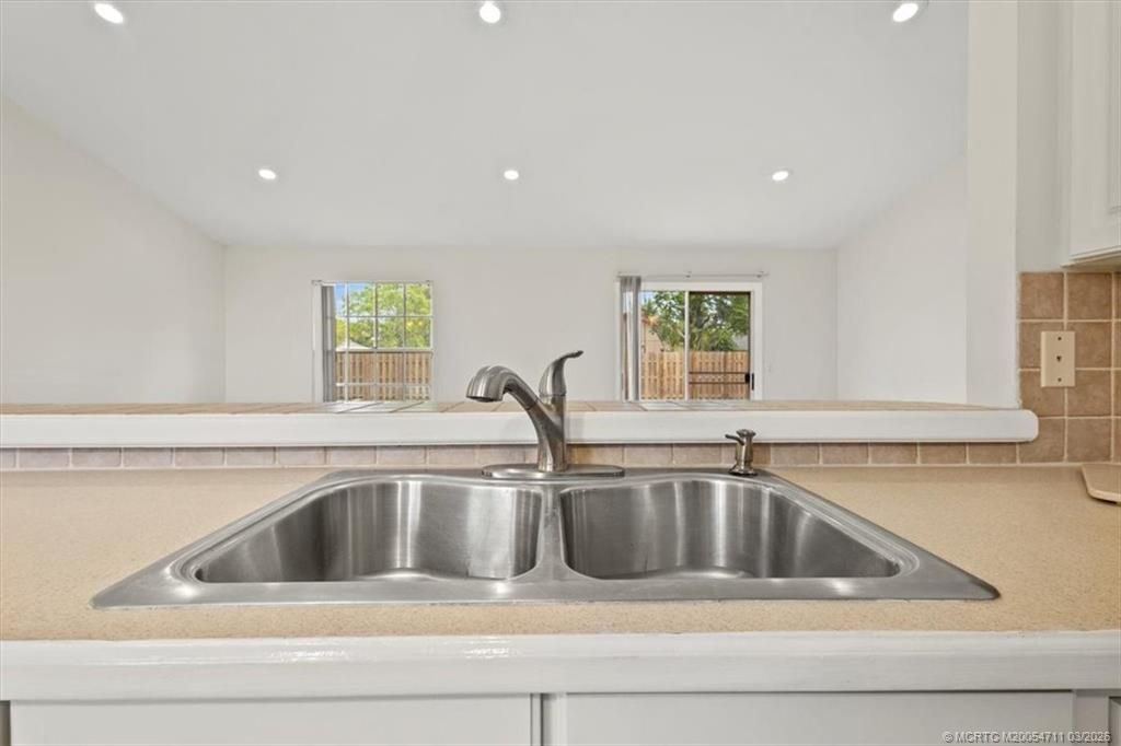 517 SW College Park Road, Port Saint Lucie, FL 34953 Photo