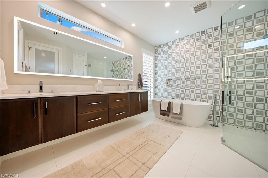 7963 Grand Bay Dr, Unit 11, Naples, FL 34108 Photo
