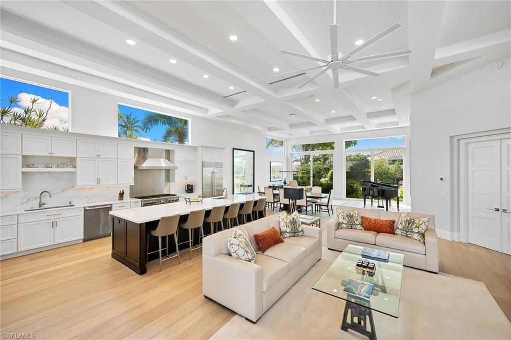 7963 Grand Bay Dr, Unit 11, Naples, FL 34108 Photo
