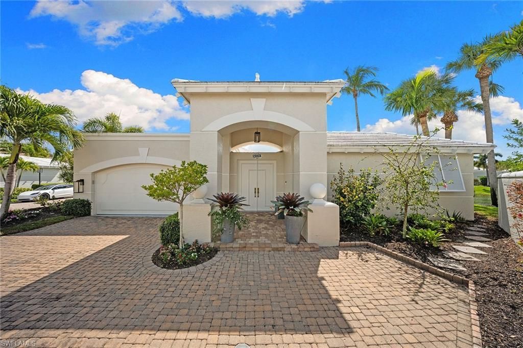 7963 Grand Bay Dr, Unit 11, Naples, FL 34108 Photo