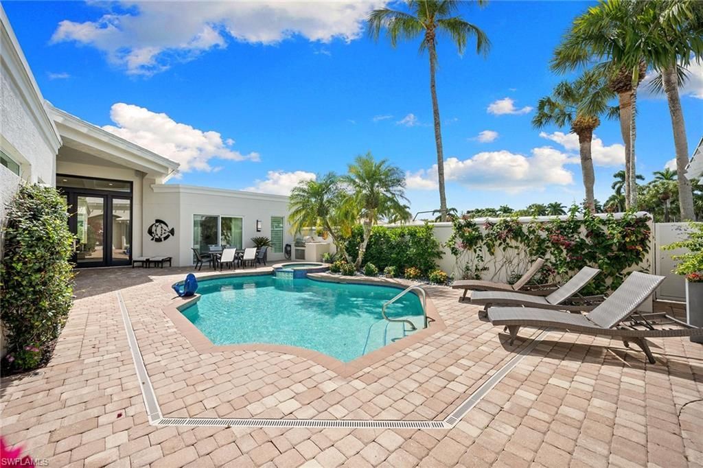 7963 Grand Bay Dr, Unit 11, Naples, FL 34108 Photo