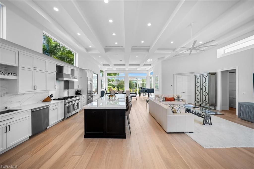 7963 Grand Bay Dr, Unit 11, Naples, FL 34108 Photo