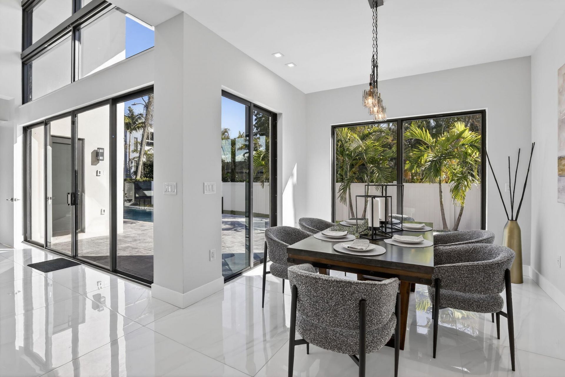 750 NE 16th Avenue, Fort Lauderdale, FL 33304 Photo