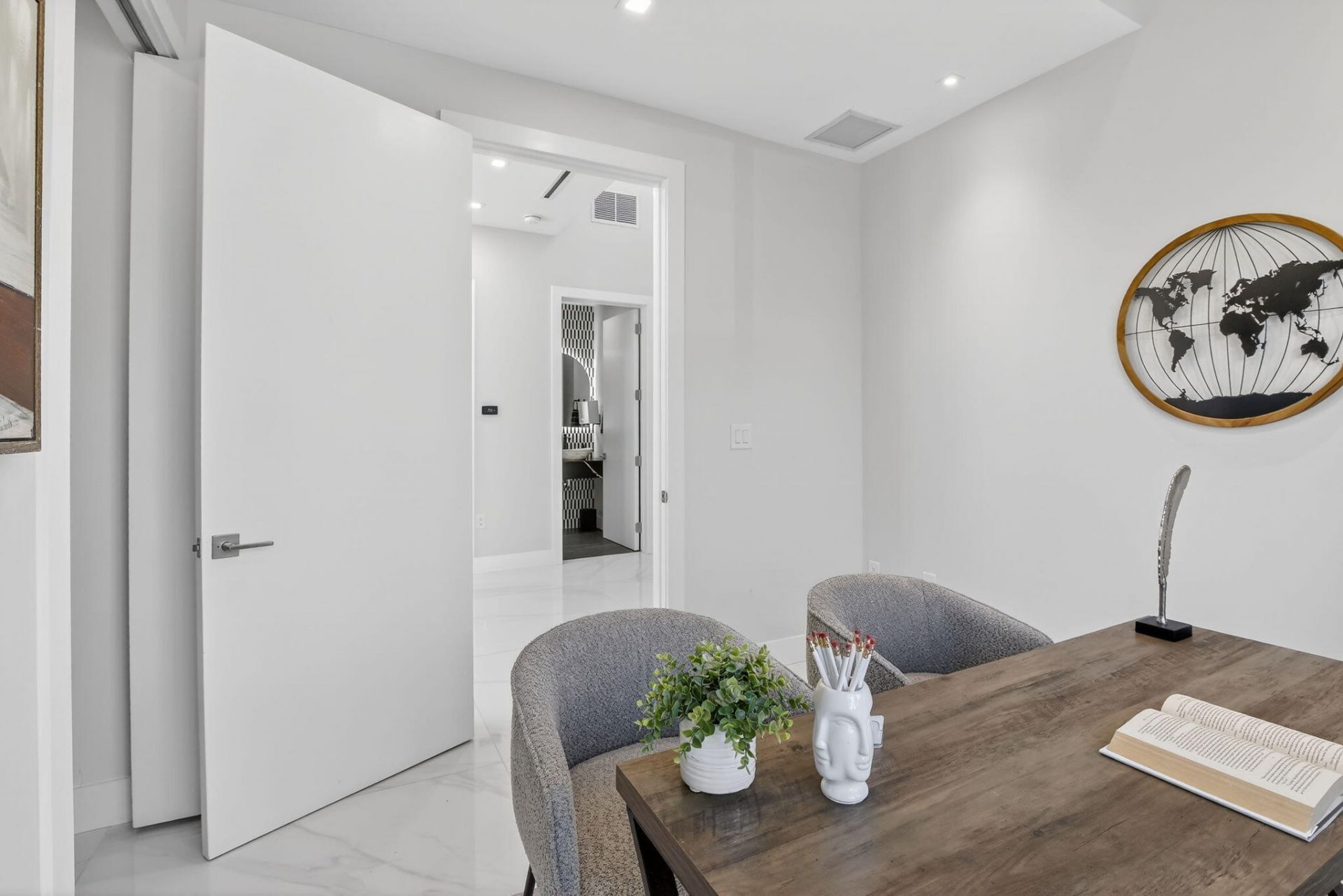 750 NE 16th Avenue, Fort Lauderdale, FL 33304 Photo