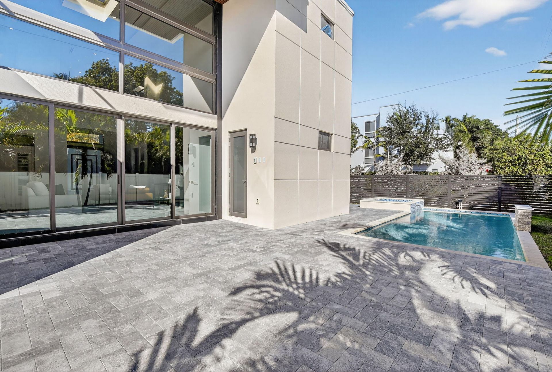 750 NE 16th Avenue, Fort Lauderdale, FL 33304 Photo