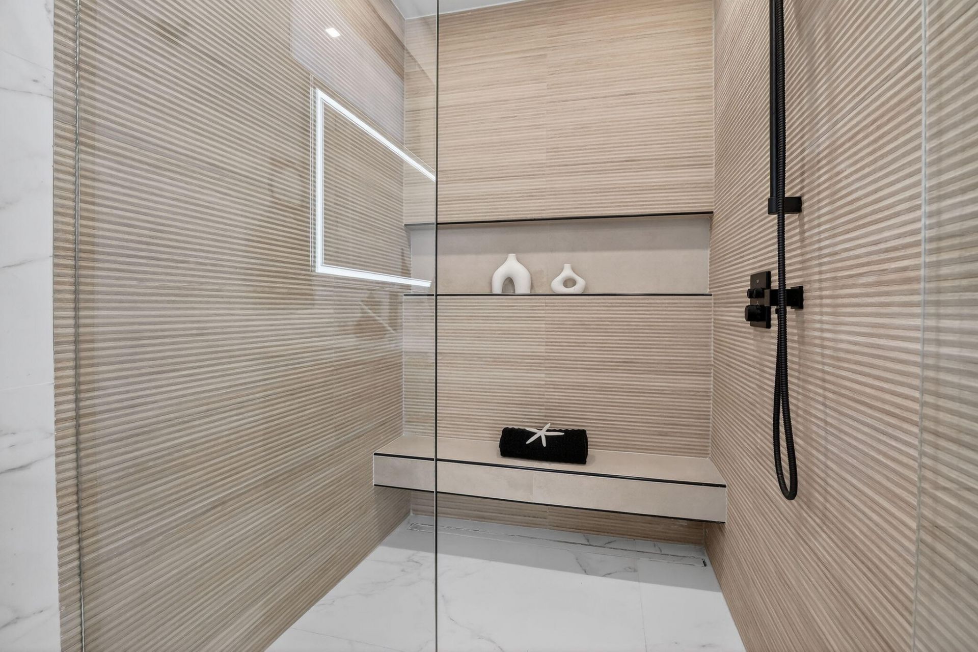 750 NE 16th Avenue, Fort Lauderdale, FL 33304 Photo