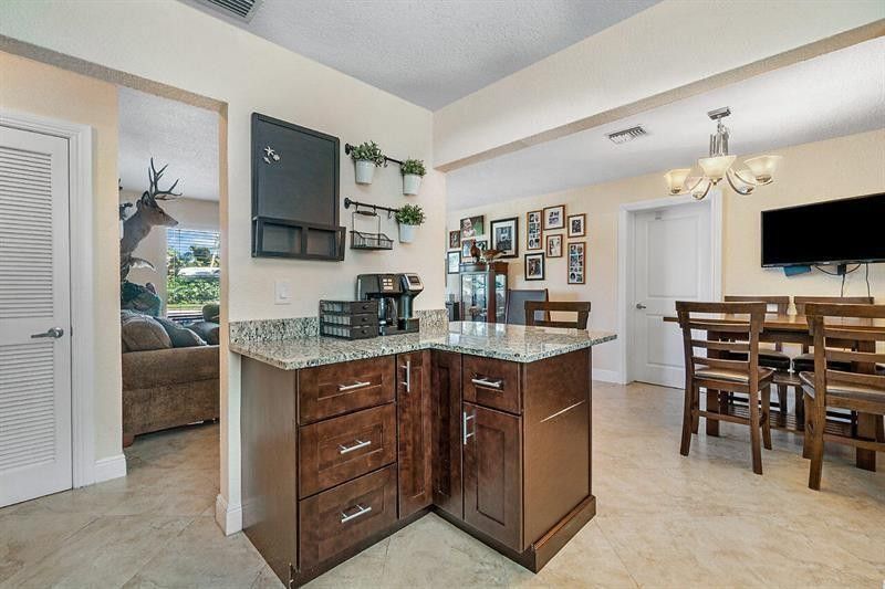 2135 NE 2nd Dr, Boca Raton, FL 33431 Photo