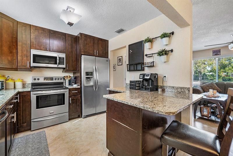 2135 NE 2nd Dr, Boca Raton, FL 33431 Photo