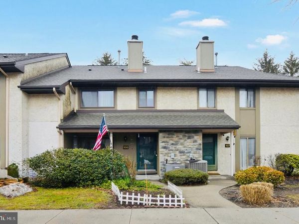 156 HAMPSHIRE DRIVE, PLAINSBORO, NJ 08536