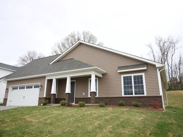 205 LINDBURGH DR, WAYNESBORO, VA 22980