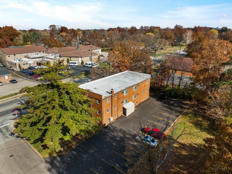 1165 W Galbraith Road, Cincinnati, OH 45231 Photo 37