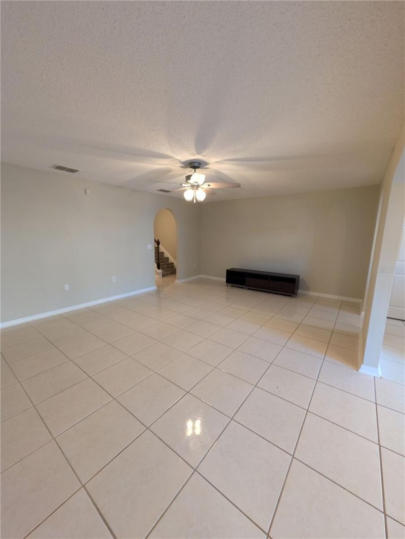 4630 Ashburn Square Drive, Tampa, FL 33610 Photo