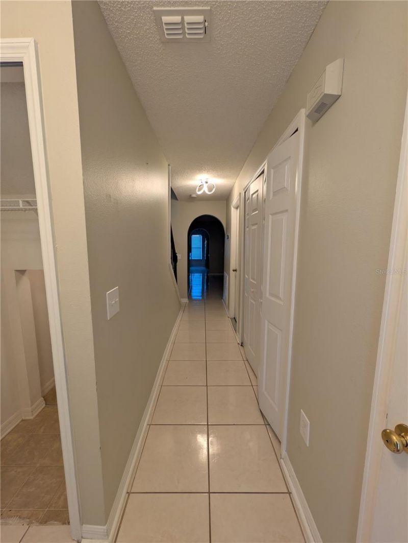 4630 Ashburn Square Drive, Tampa, FL 33610 Photo