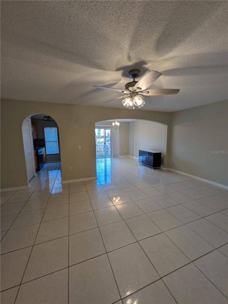 4630 Ashburn Square Drive, Tampa, FL 33610 Photo