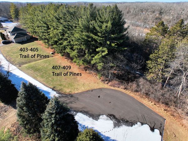 407 Trail Of Pines Ln, Unit 409, Rochester, WI 53105