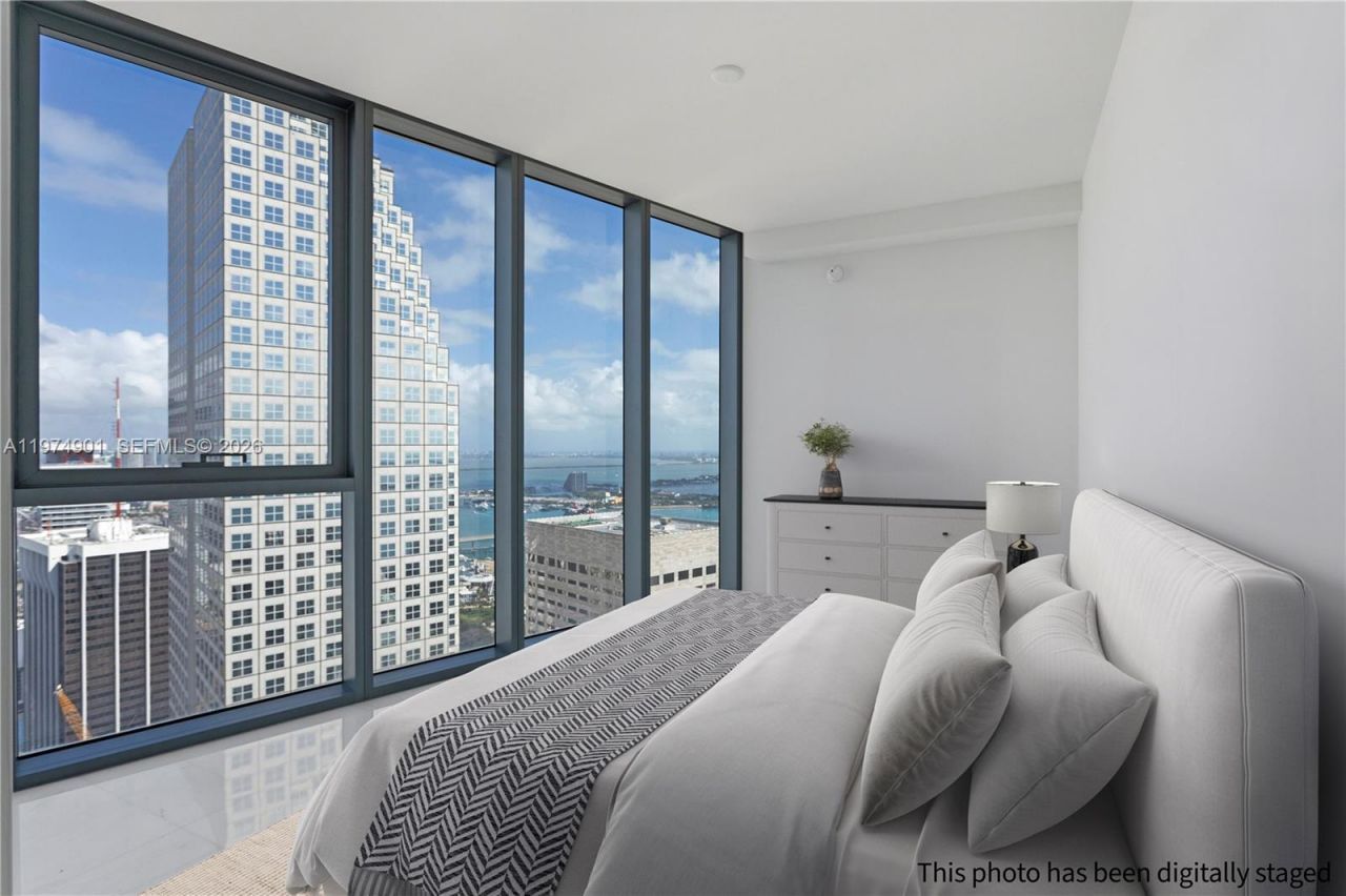 300 Biscayne Boulevard Way, Unit 5002 E, Miami, FL 33131 Photo