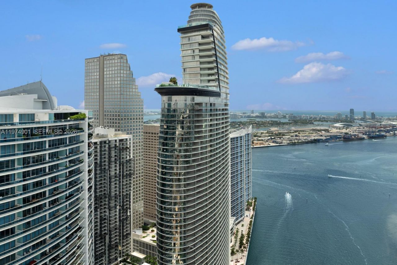300 Biscayne Boulevard Way, Unit 5002 E, Miami, FL 33131 Photo