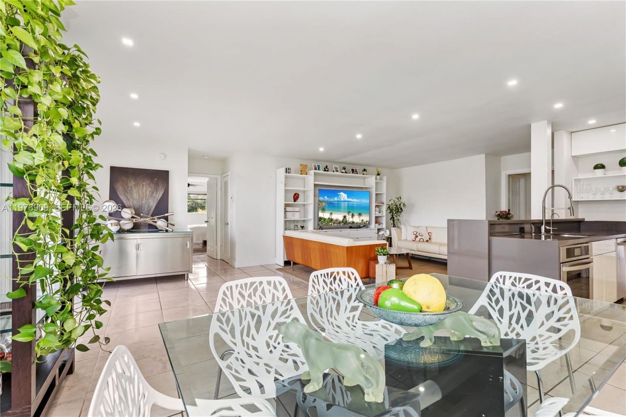 1400 N Tallwood Ave, Unit 306, Hollywood, FL 33021 Photo