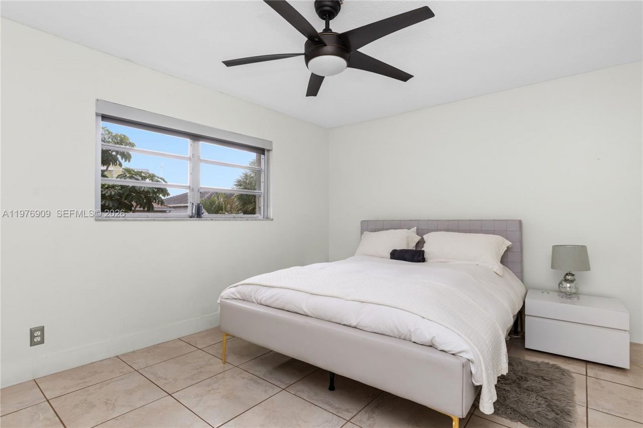 1400 N Tallwood Ave, Unit 306, Hollywood, FL 33021 Photo